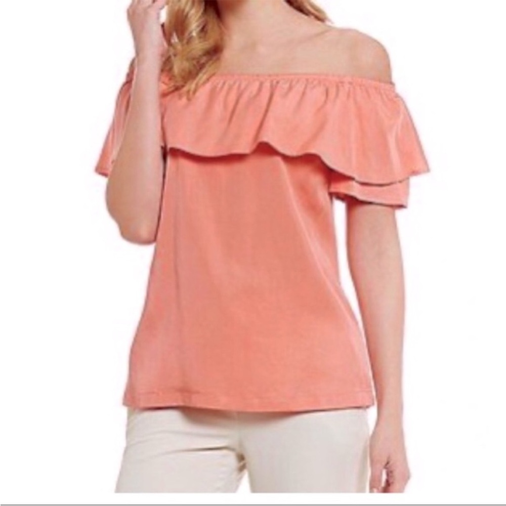 NWT Peachy Off-Shoulder Top